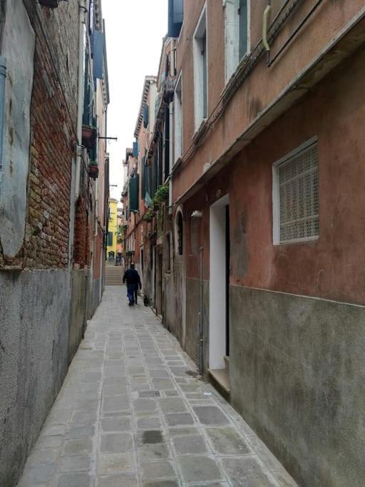 Appartamento Con Terrazza Biennale Veneza Exterior foto